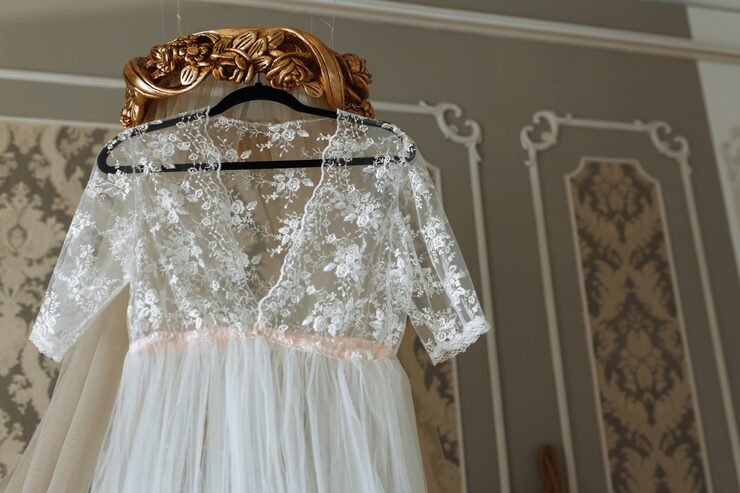 beautiful wedding dress hanger 237326 62